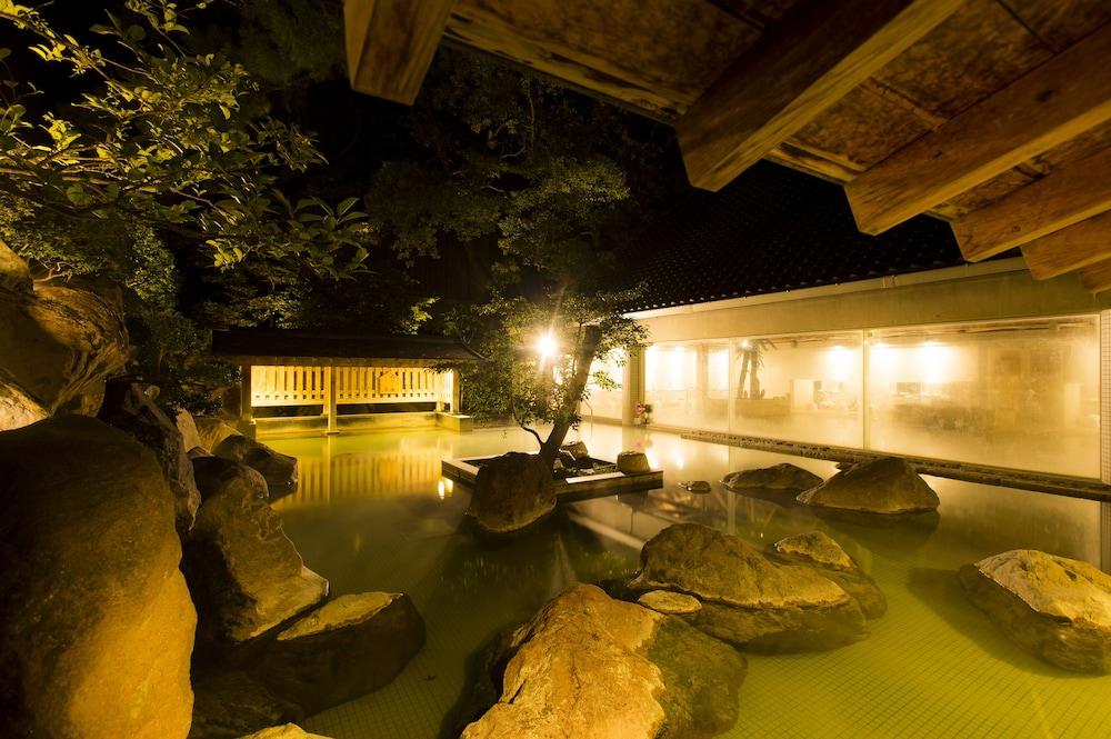 Shiragiku Hotell Beppu Eksteriør bilde